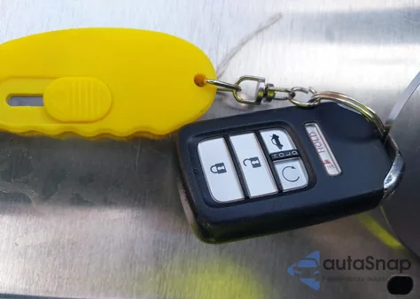 2018 Honda Accord Sport 2.0T из США, поврежденный, VIN 1HGCV2F39JA009689